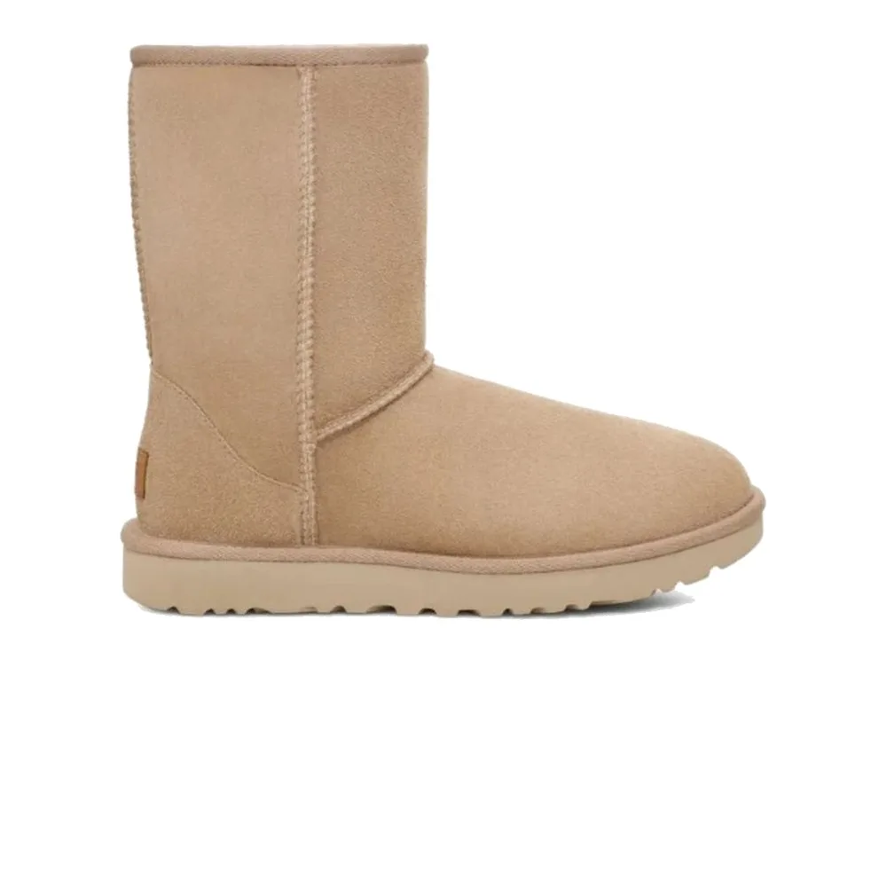 UGG CLASSIC SHORT II (SAND)