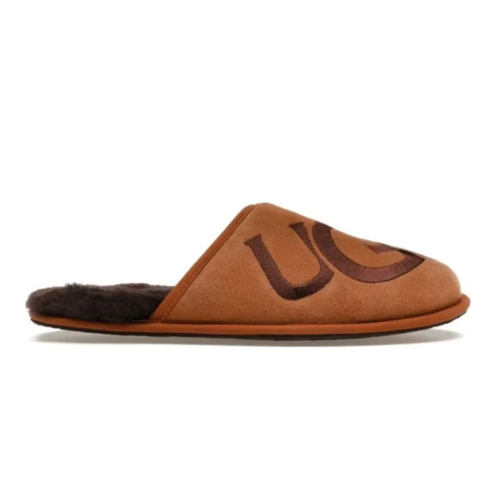 UGG SCUFF LOGO (CHESTNUT/ESPRESSO)