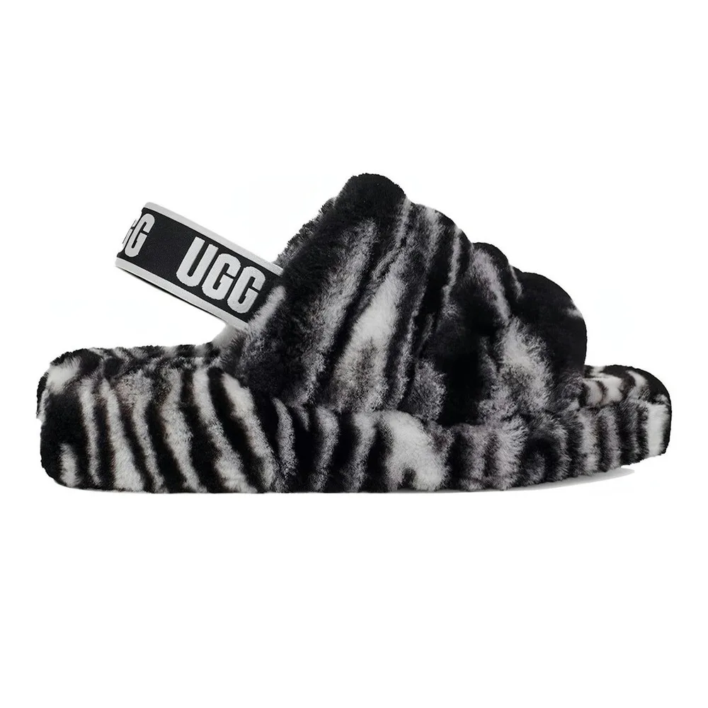 UGG WOMEN'S FLUFF YEAH SLIDE ZEBRA (BLACK/WHITE) — Style 1112248-BWHT